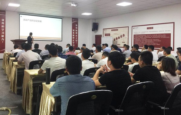 鑫順來木門與你手把手、心連心讓經銷商放心加盟